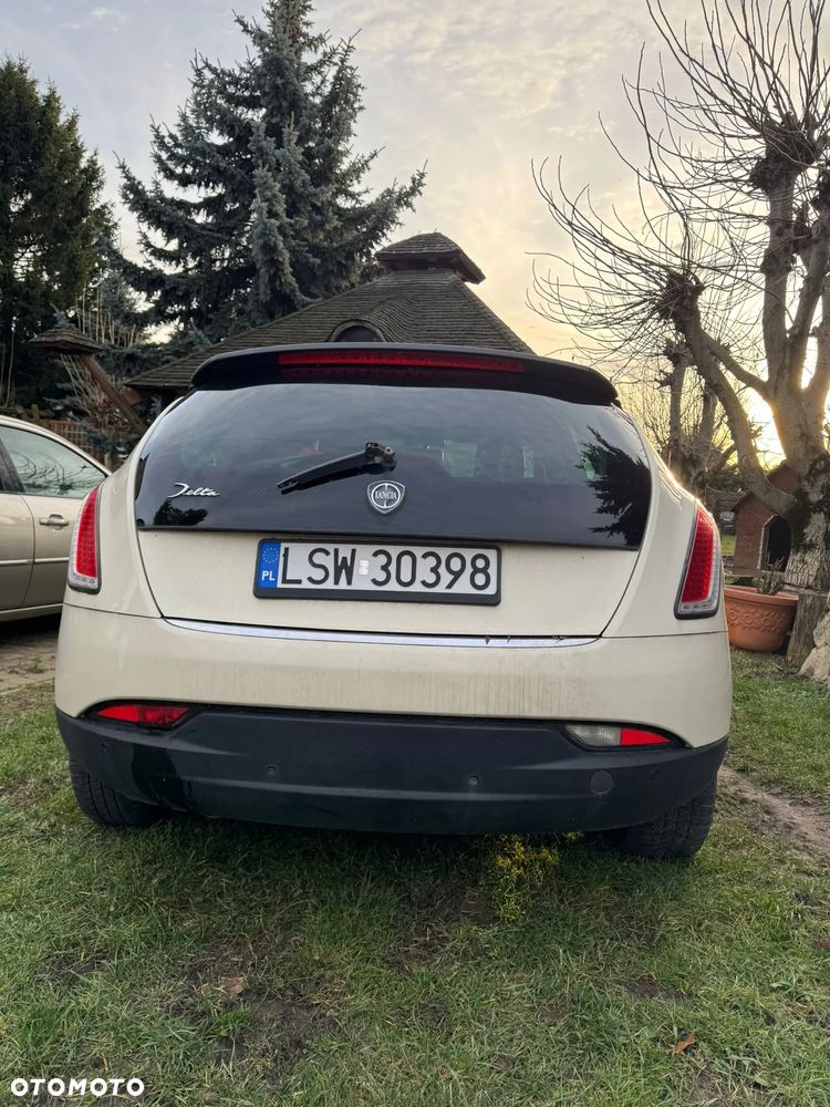 Lancia Delta 2.0 MJ Platino - 4