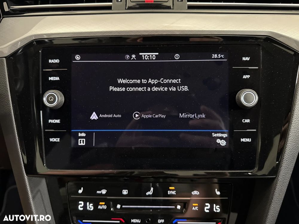 Volkswagen Passat - 20
