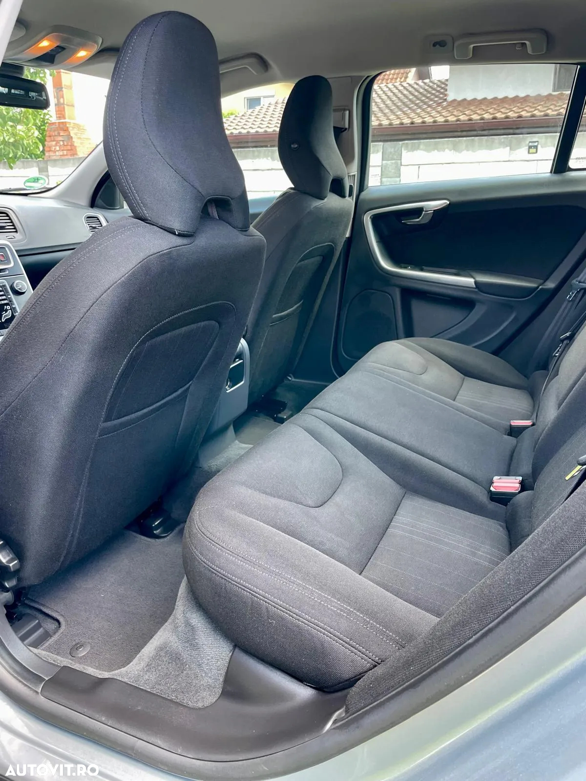 Volvo V60 D3 Kinetic - 13