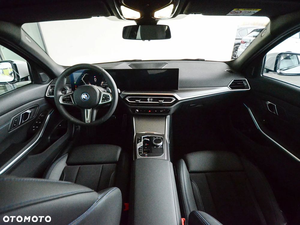 BMW Seria 3 330e PHEV xDrive M Sport sport - 23