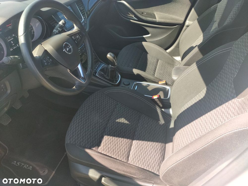 Opel Astra - 10