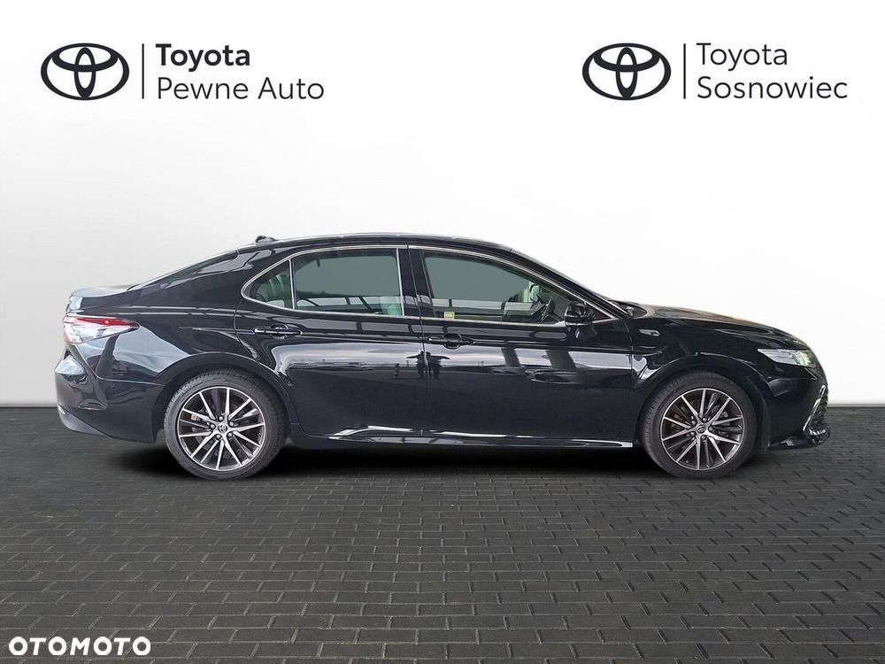 Toyota Camry - 7