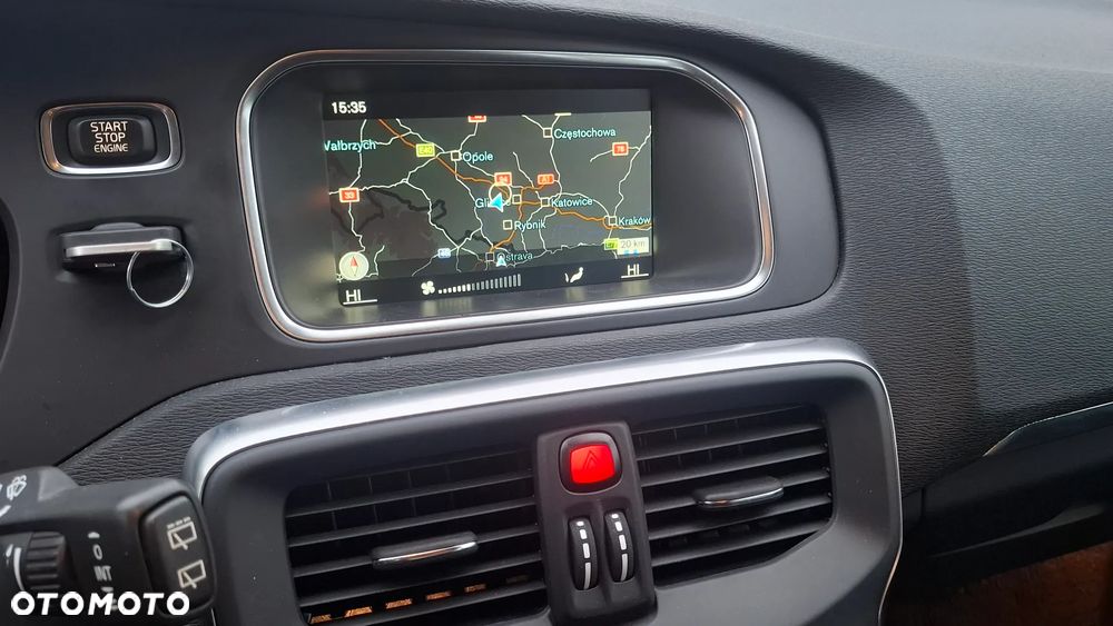 Volvo V40 D4 Kinetic - 29