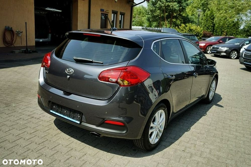 Kia Ceed - 6