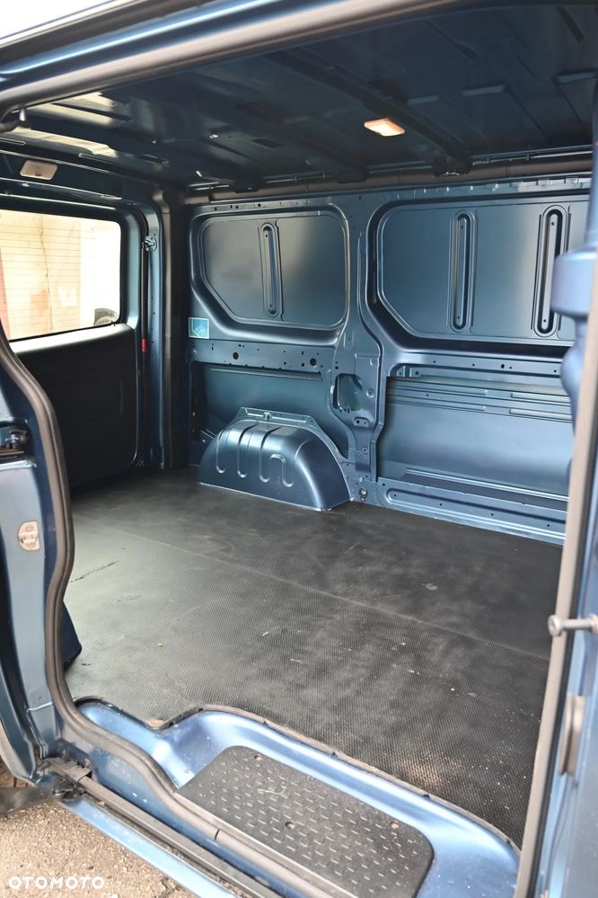 Opel Vivaro - 20