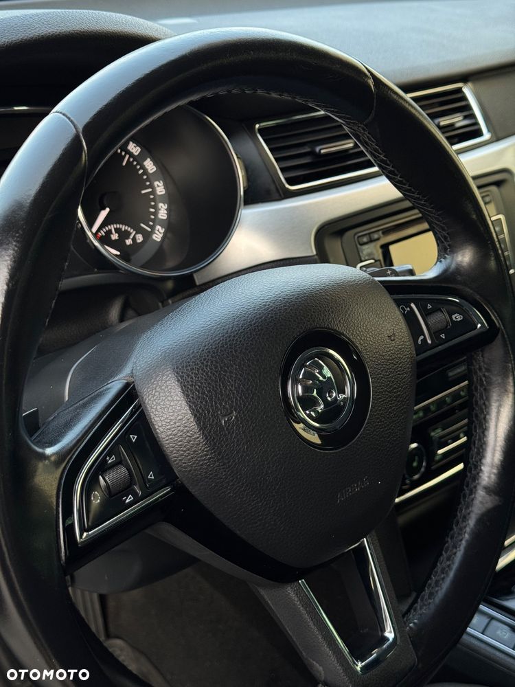 Skoda Superb 2.0 TDI Active DSG - 20