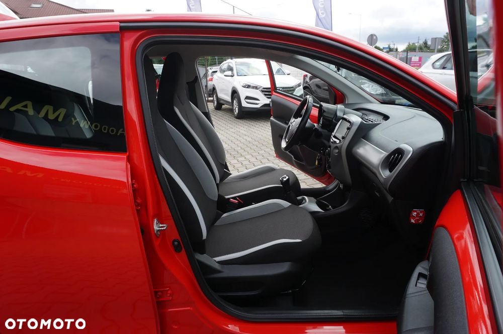 Toyota Aygo x-play Edition-S - 27