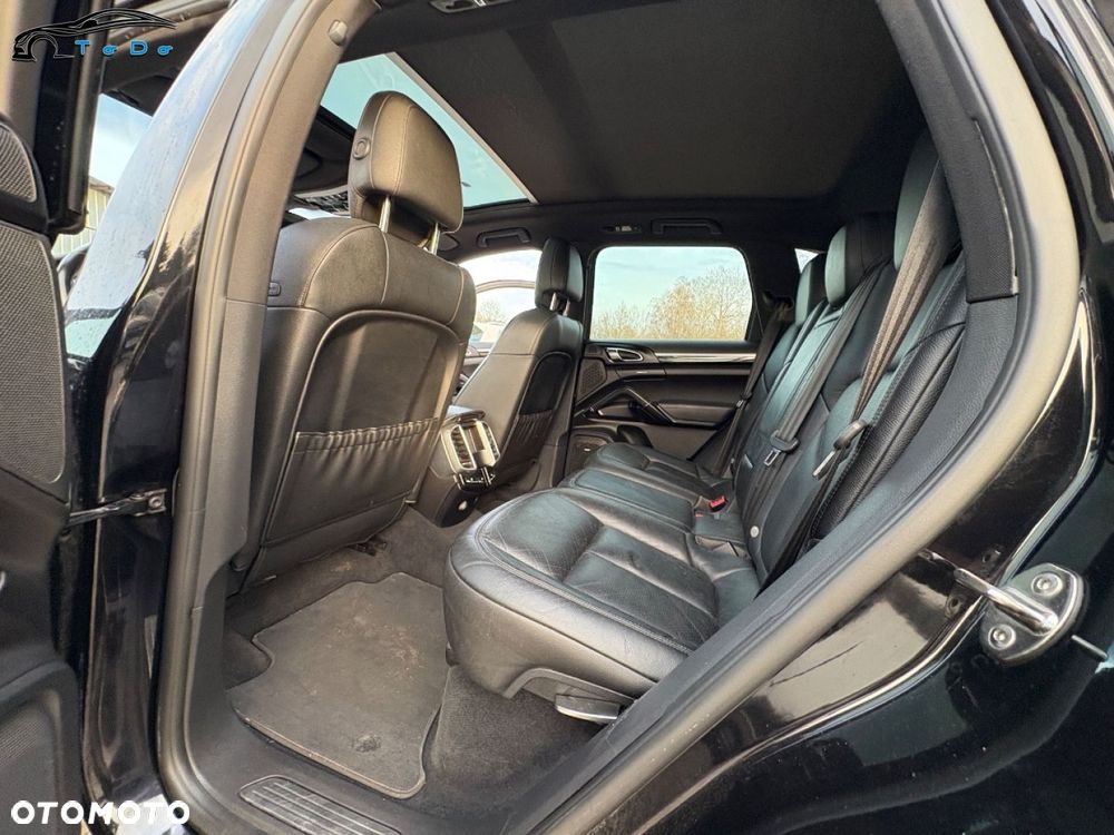 Porsche Cayenne Diesel Platinum Edition - 31
