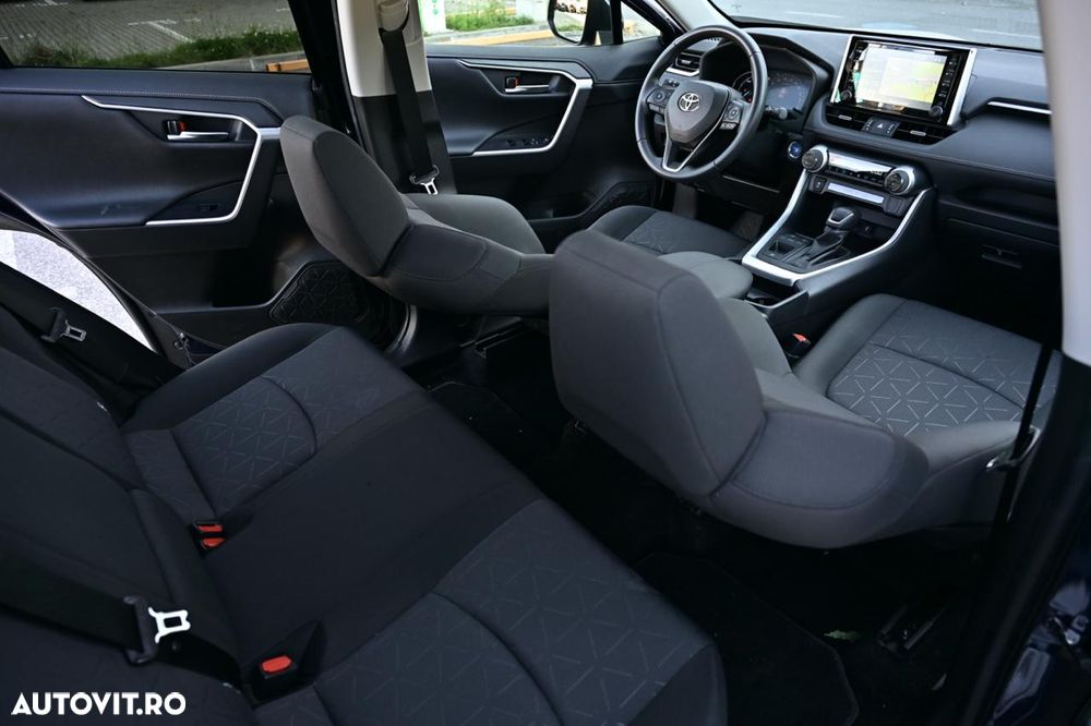 Toyota RAV4 - 9