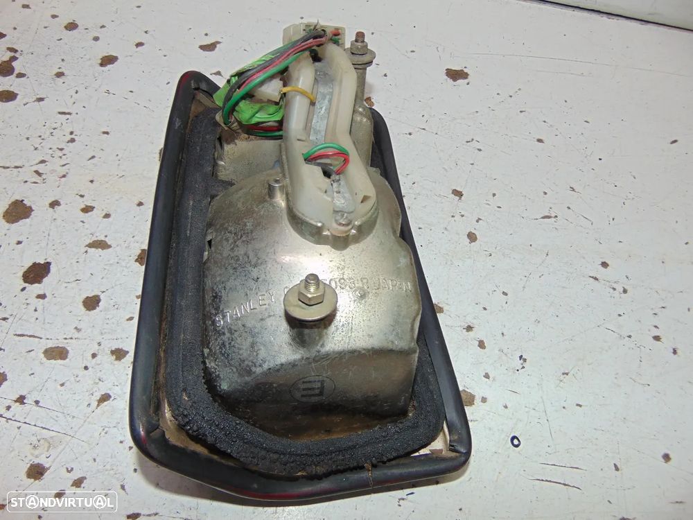 Datsun 100A farolim - 11