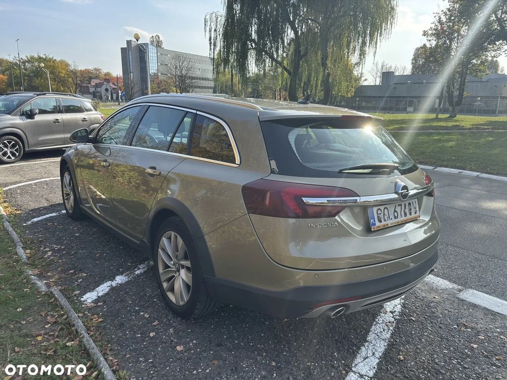 Opel Insignia 2.0 CDTI Active - 10