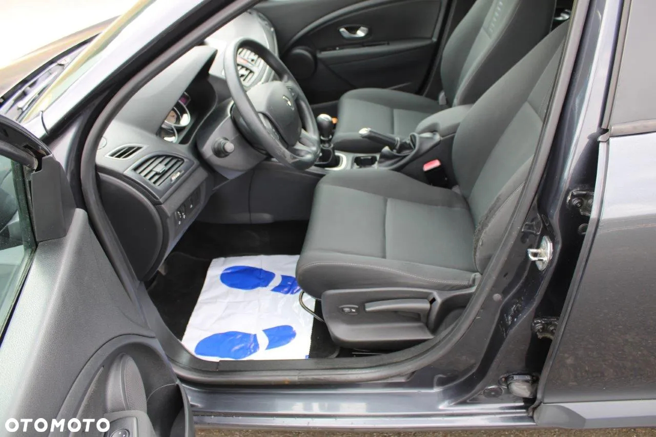 Renault Megane 1.6 16V 110 LIMITED - 7