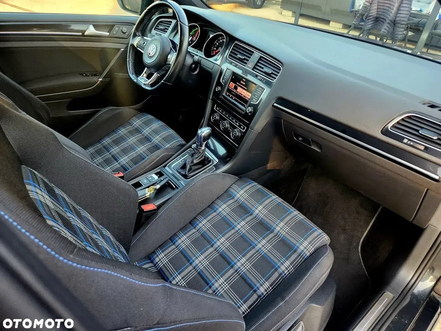 Volkswagen Golf 1.5 eHybrid OPF DSG Style - 13