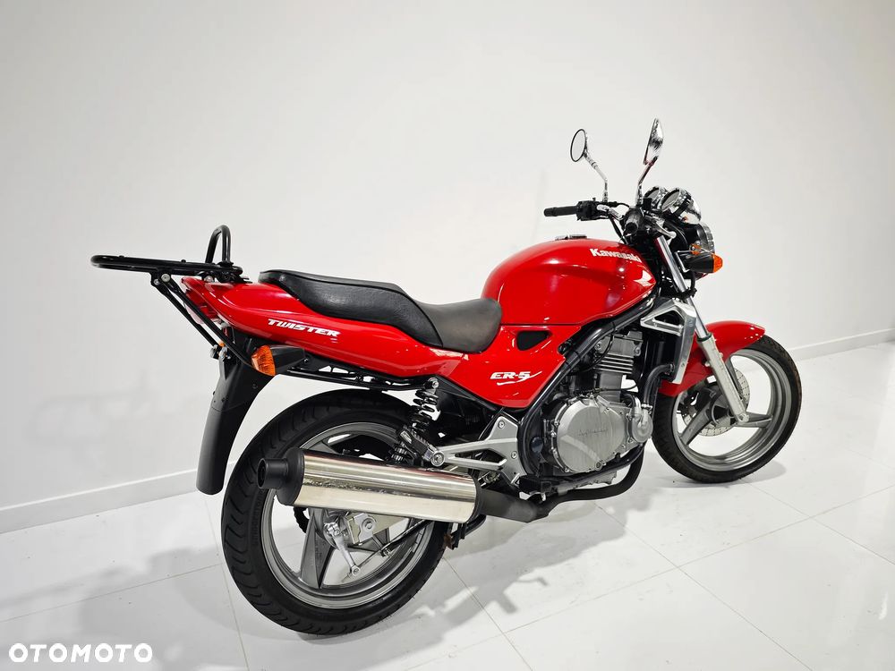 Kawasaki ER - 9
