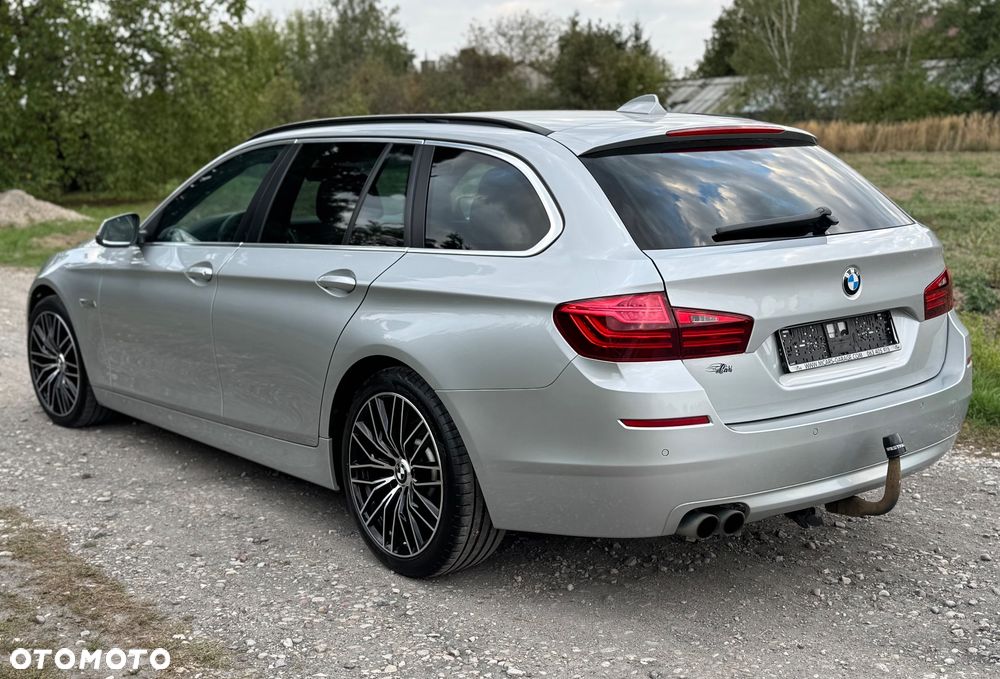BMW Seria 5 518d - 27