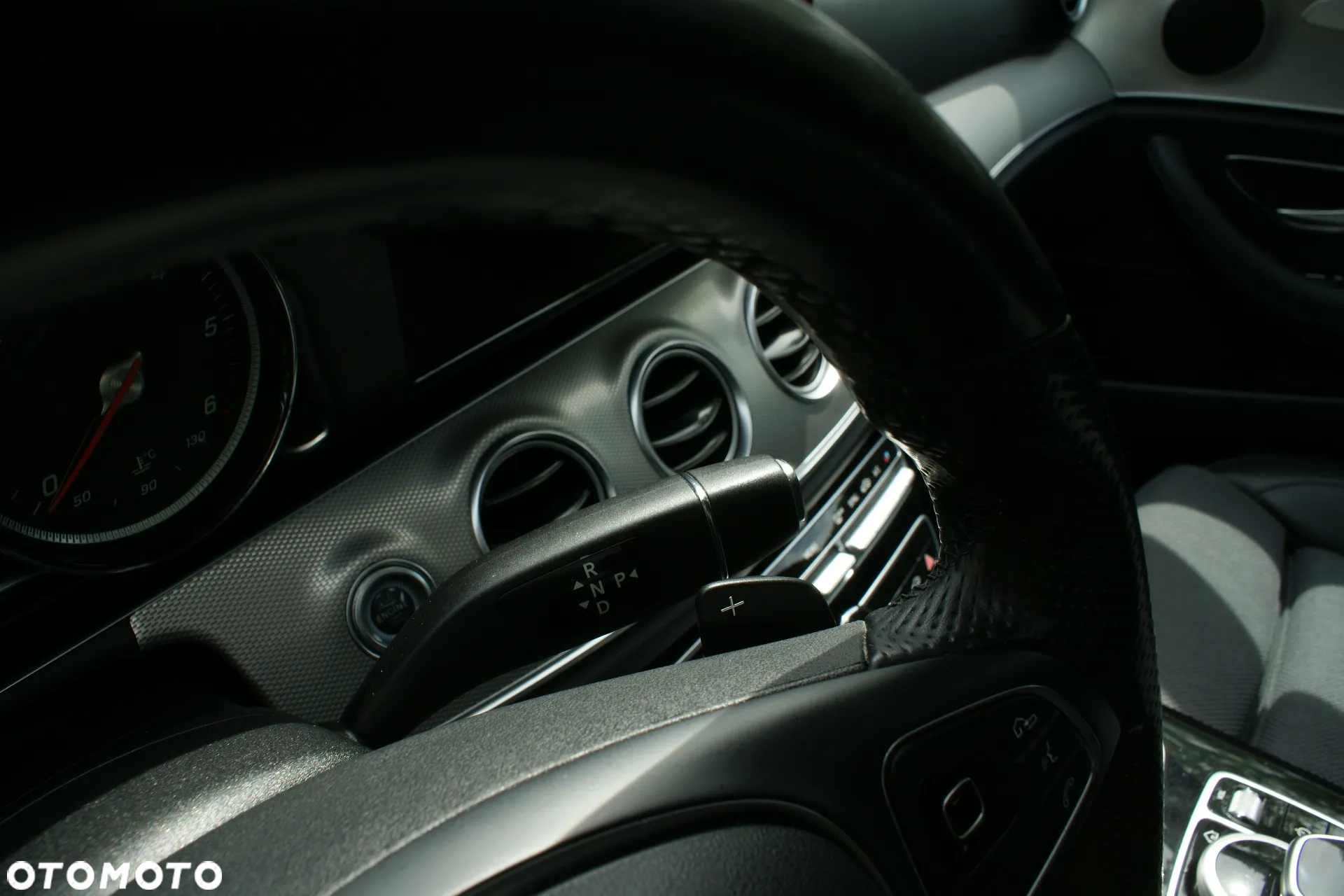 Mercedes-Benz Klasa E 220 d Avantgarde - 28