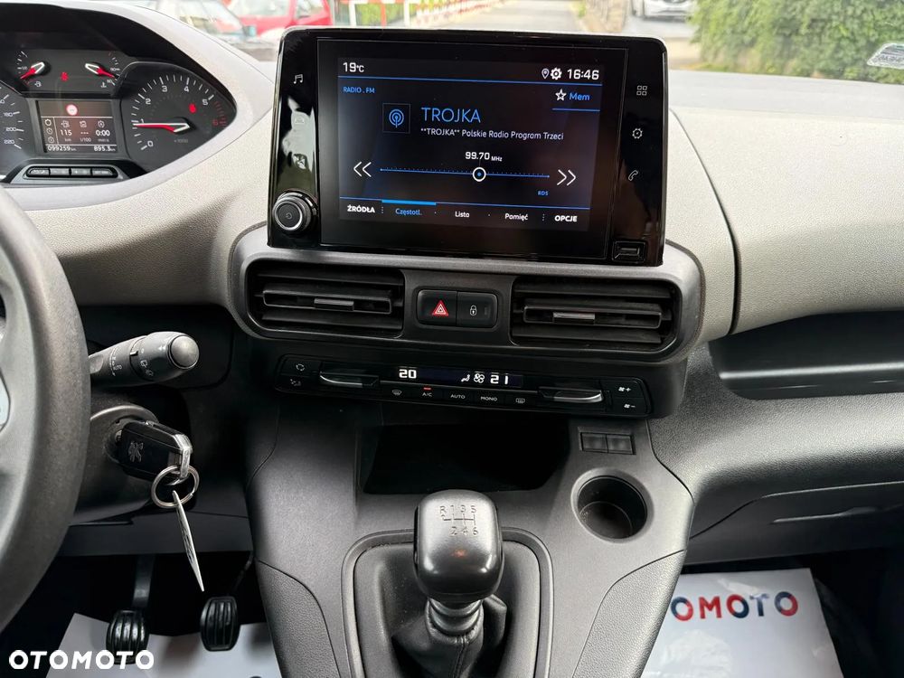 Peugeot Rifter Long 1.2 PureTech Allure S&S (7-os.) - 13