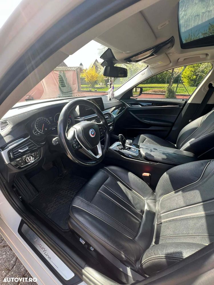 BMW Seria 5 530d xDrive AT - 20