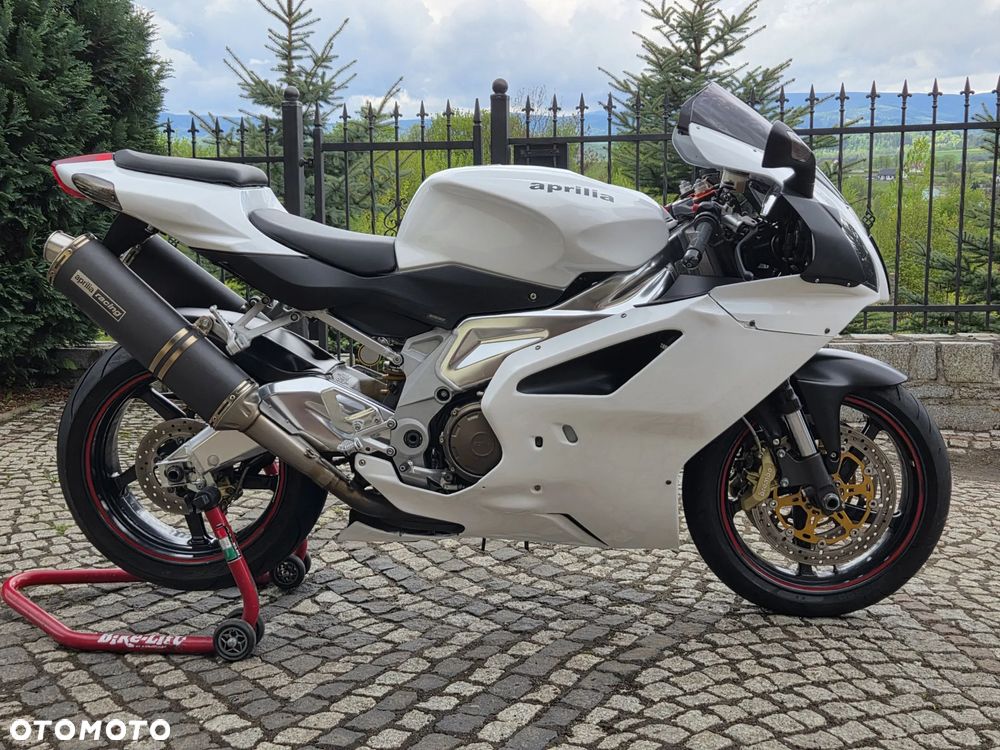 Aprilia RSV - 3