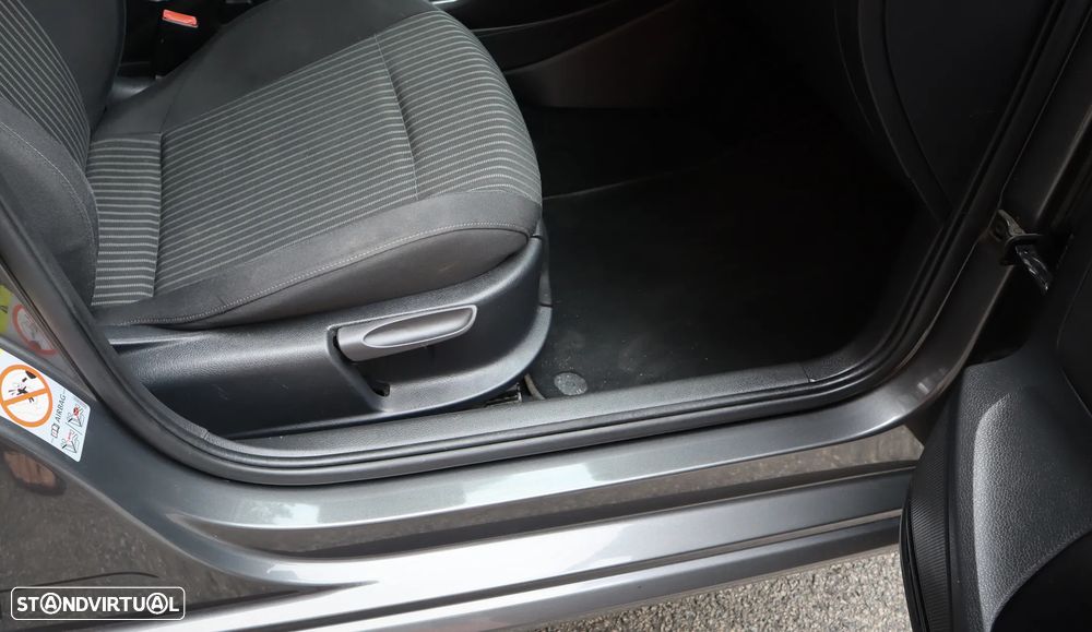 VW Polo 1.6 TDI Highline - 23