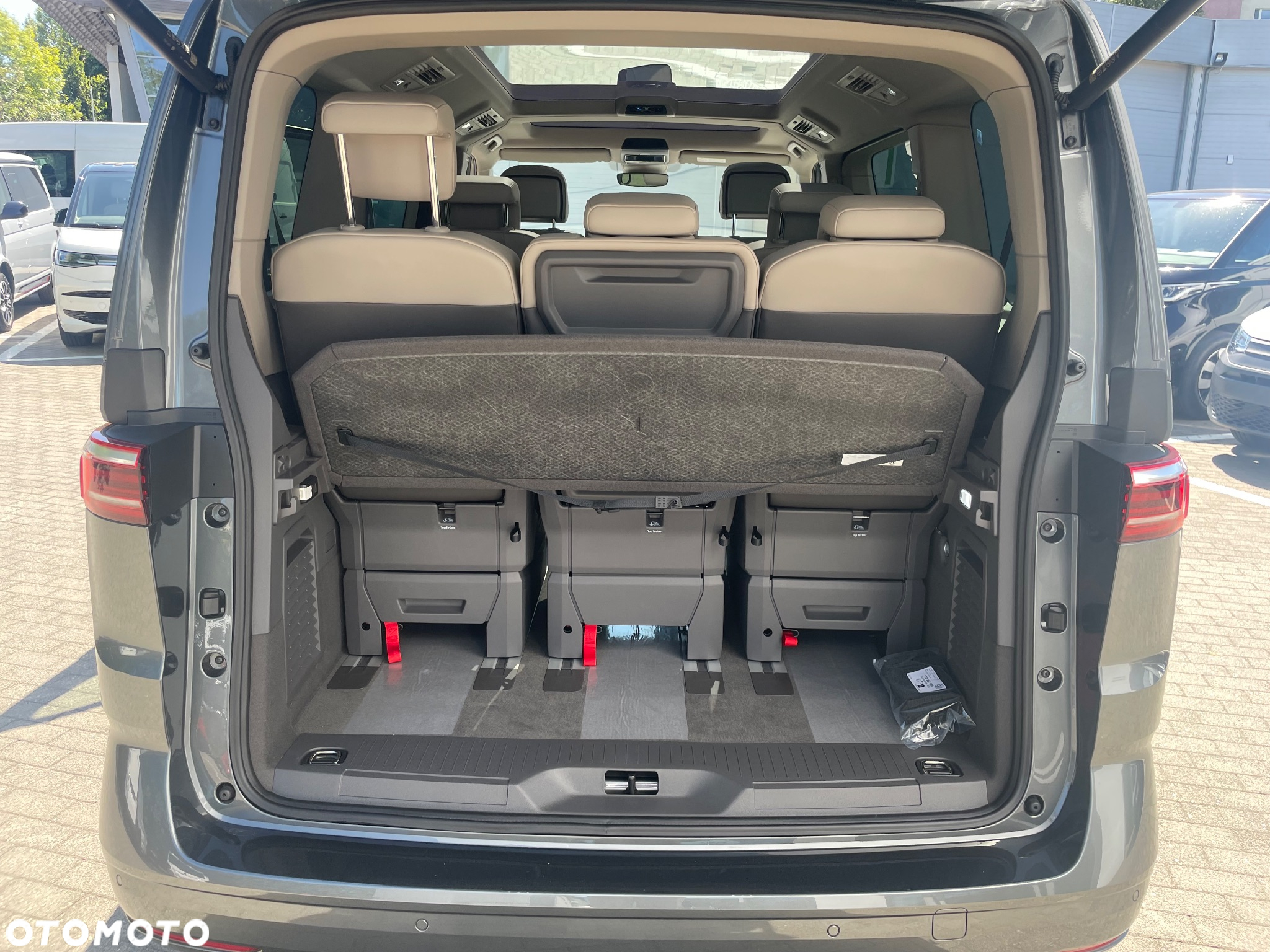 Volkswagen Multivan 1.4 TSI eHybrid PHEV L1 Life DSG - 17