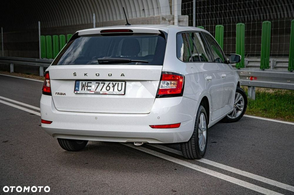 Skoda Fabia 1.0 TSI Ambition - 21