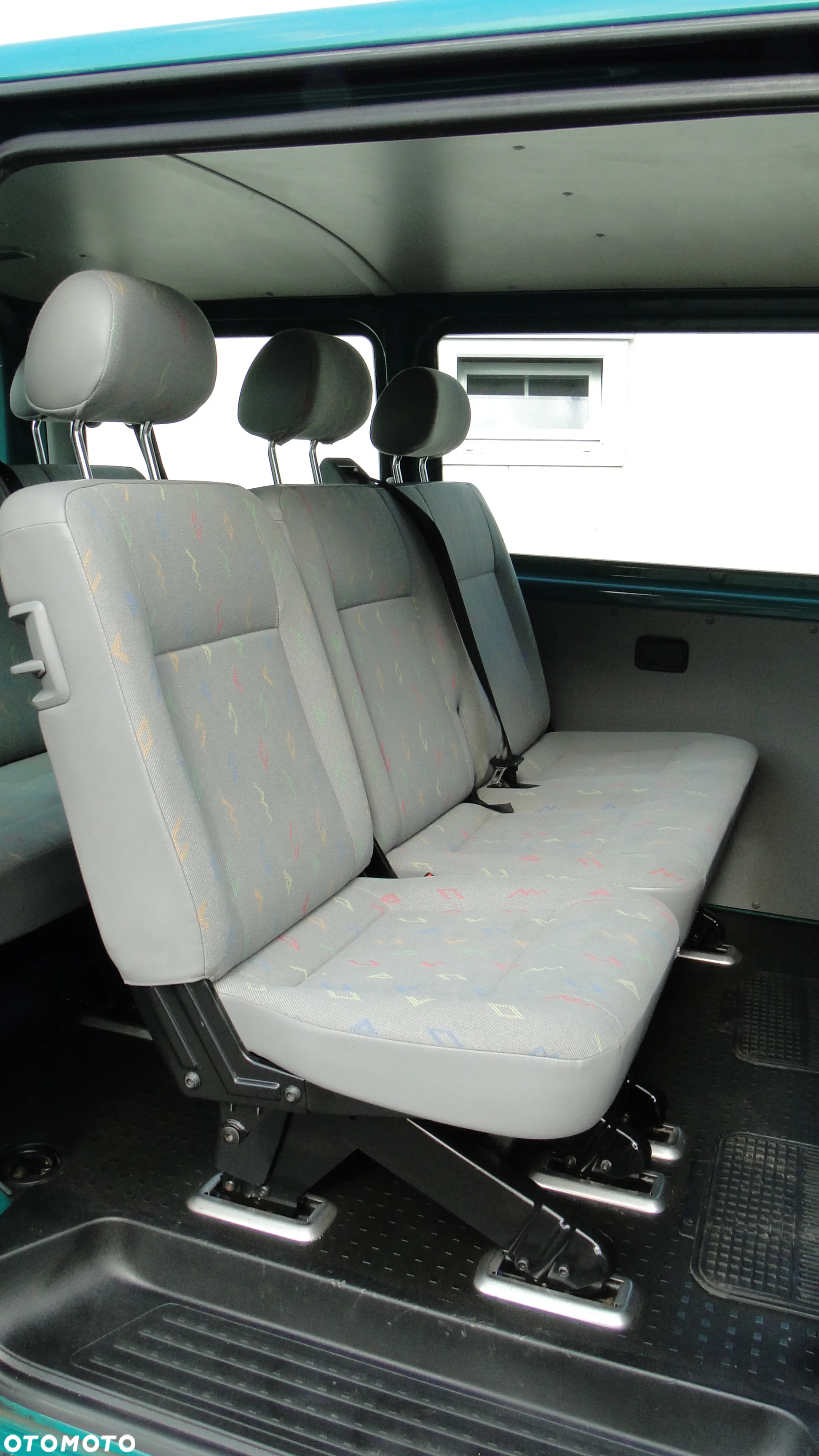 Volkswagen Transporter Shuttle TDI L1 - 10