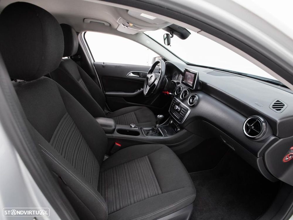 Mercedes-Benz A 180 - 8