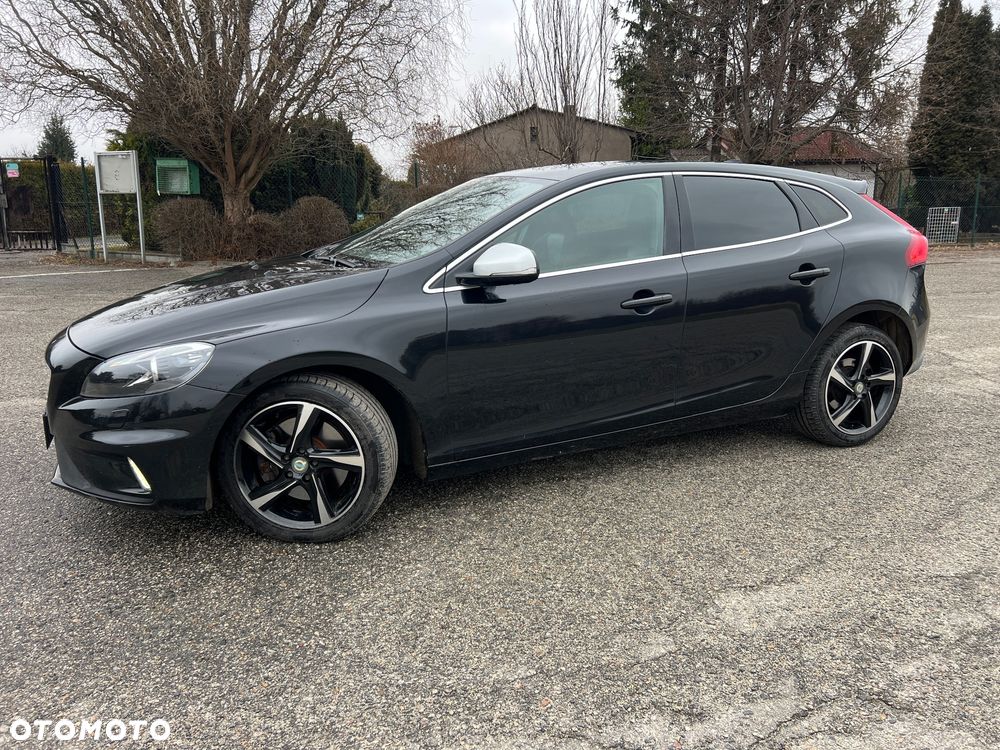 Volvo V40 D3 R Design - 15