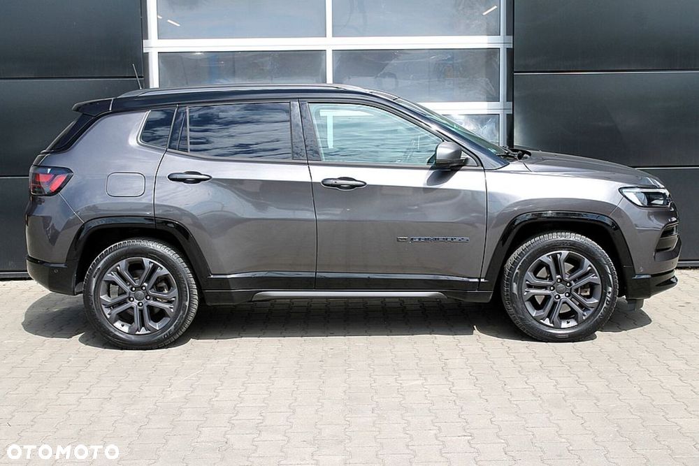 Jeep Compass - 15