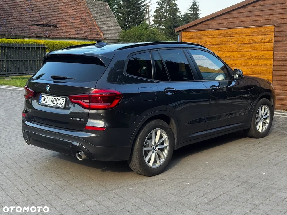 BMW X3 xDrive20d Luxury Line - 7