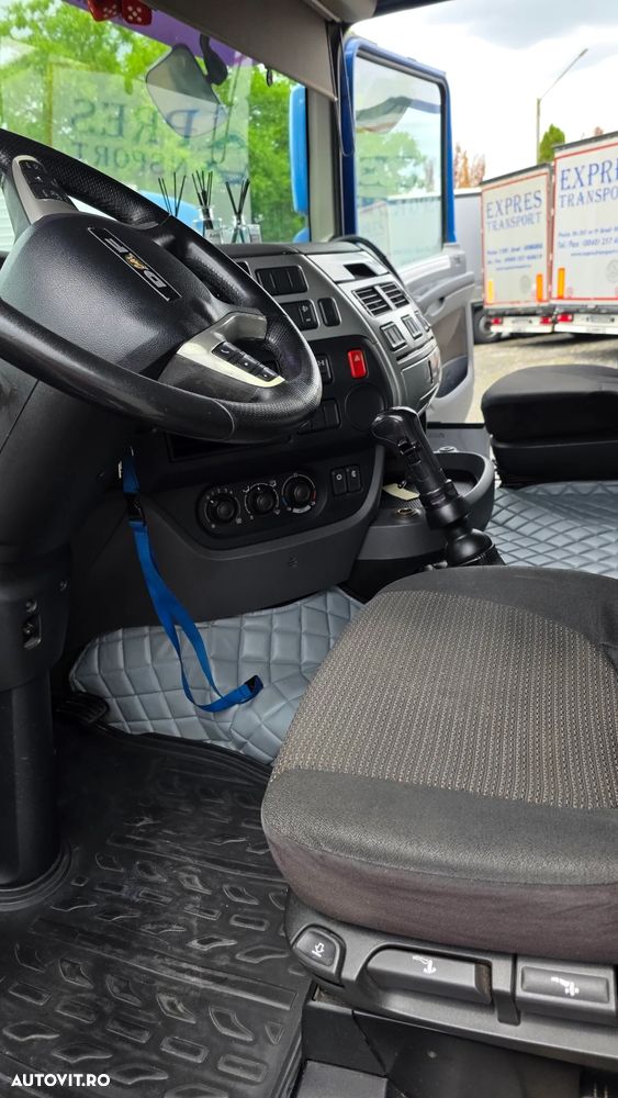 DAF XF - 12