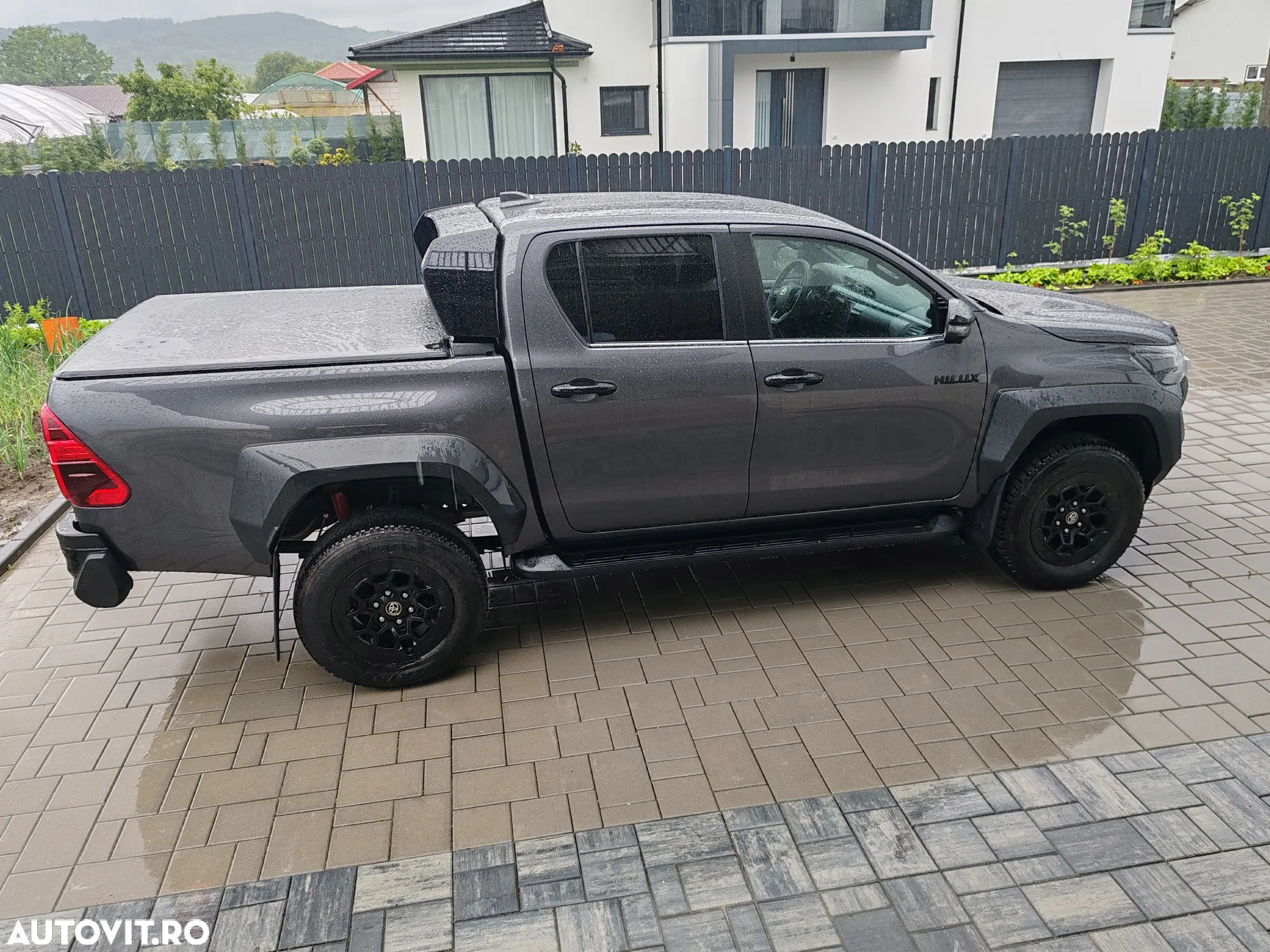 Toyota Hilux 2.8D 204CP 4x4 Double Cab AT GR Sport II - 36