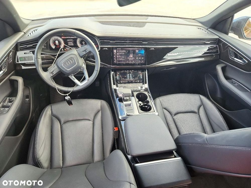 Audi Q8 55 TFSI quattro tiptronic - 8