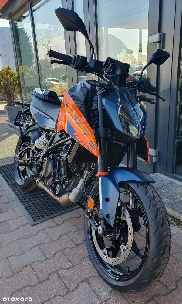 KTM Duke - 18