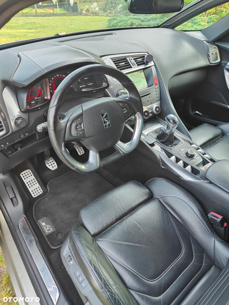 Citroën DS5 HDi 165 SoChic - 5