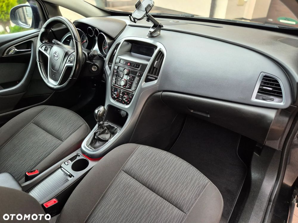 Opel Astra - 24