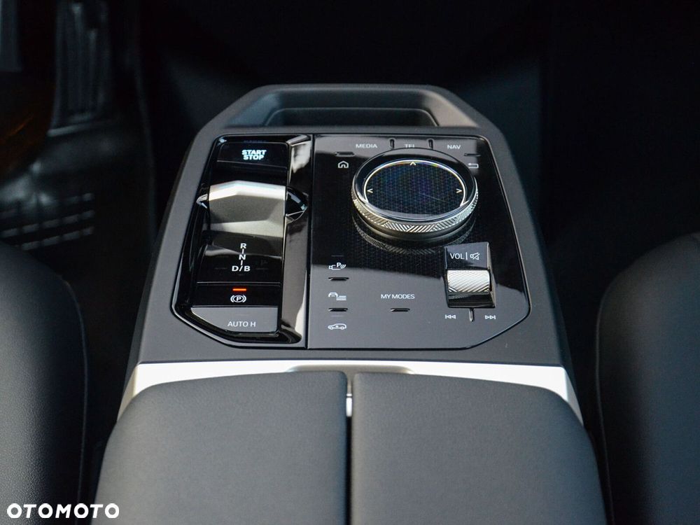 BMW iX xDrive50 111.5kWh Signature - 39