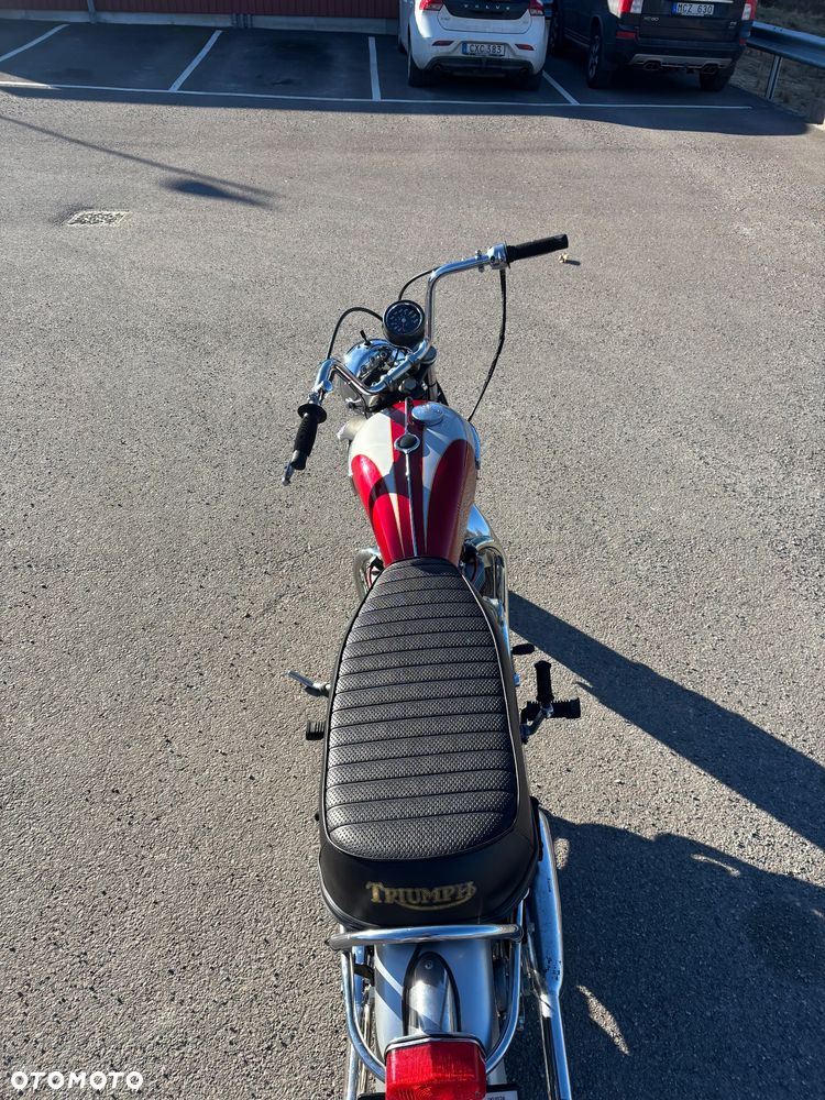 Triumph Bonneville - 15