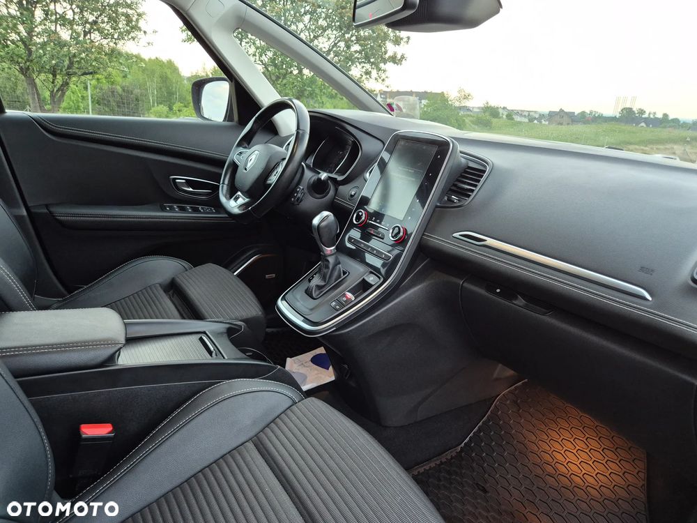 Renault Scenic - 13
