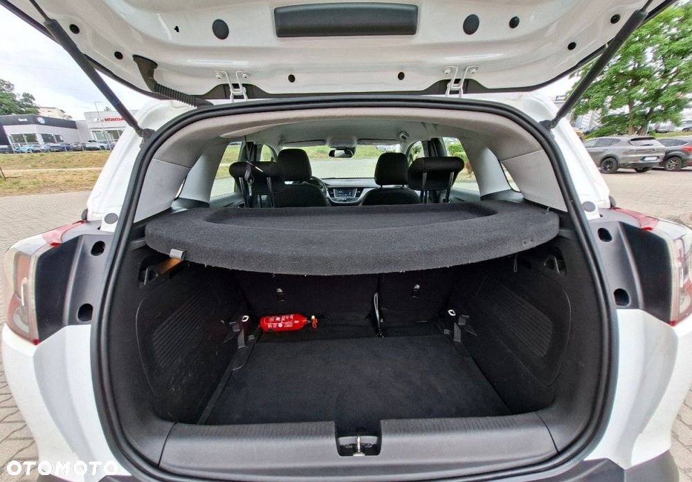 Opel Crossland X - 13