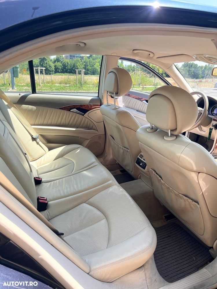 Mercedes-Benz E 280 4Matic Automatik Elegance - 9
