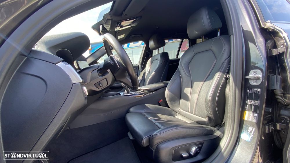 BMW 530 e Pack Desportivo M - 24