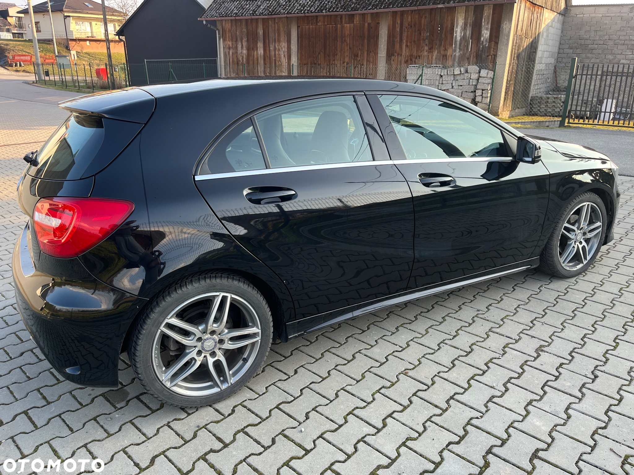 Mercedes-Benz Klasa A 180 (BlueEFFICIENCY) AMG Sport - 2