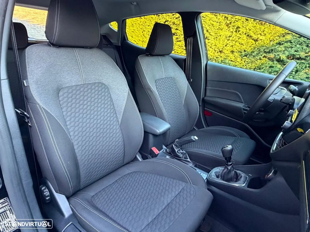 Ford Fiesta 1.0 EcoBoost S&S TITANIUM - 31