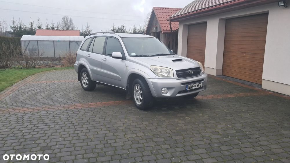 Toyota RAV4 D-4D 4x4 - 2