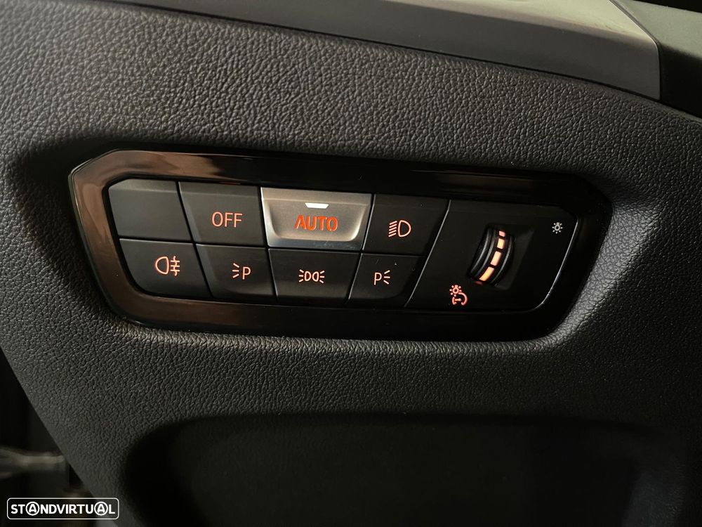 BMW 320 e Corporate Edition Auto - 32