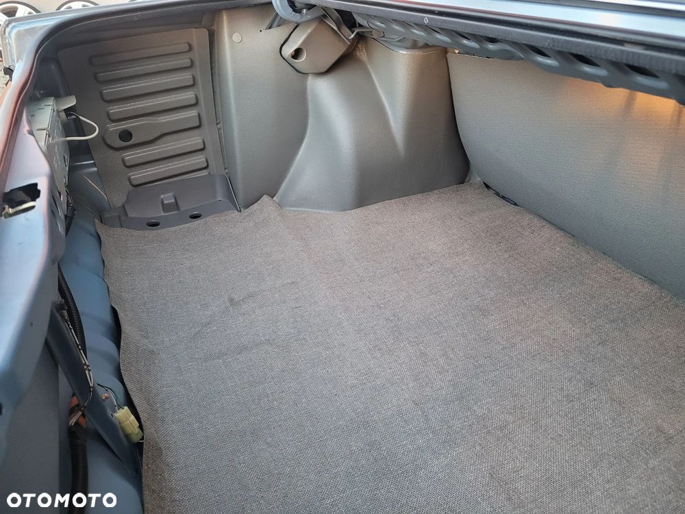 Toyota Camry - 25