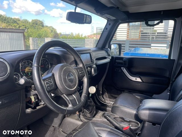 Jeep Wrangler - 14