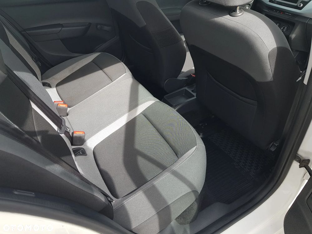 Skoda Fabia 1.0 Ambition - 10